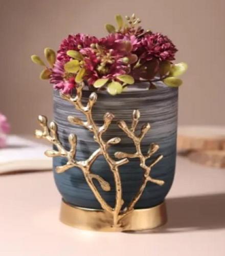 Beautiful Vinlux Glass Vase in Wavy Grey and Gold For Decoration - 1 Pc